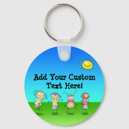 Llavero Niños jugando al aire libre en un día soleado