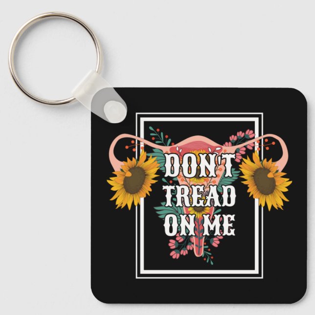 Llavero No me enseñes sobre la elección feminista (Anverso)