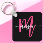 Llavero Nombra de Monograma del guión moderno rosado calie<br><div class="desc">Mantén tus llaves en estilo con nuestro Hot Pink Modern Script Girly Monograma Keychain! Con un vibrante diseño rosa cálido, esta cadena de claves se personaliza con tu nombre en un guión moderno de moda para un toque personalizado y de moda. Perfecto para añadir un poco de encanto a sus...</div>