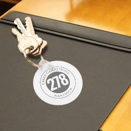 Llavero Nombre del hotel Plus Número de habitación en una 