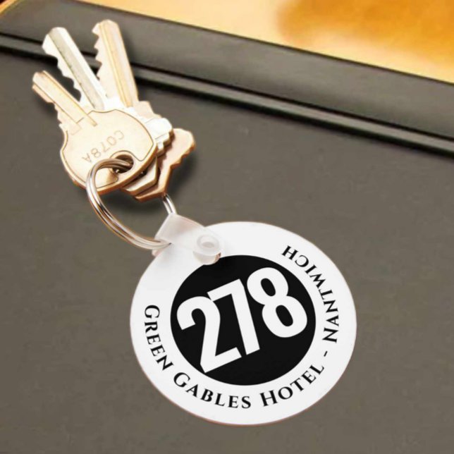 Llavero Nombre del hotel Plus Número de habitación en una  (Subido por el creador)
