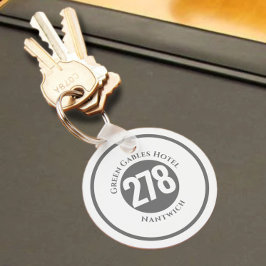Llavero Nombre del hotel Plus Número de habitación en una 