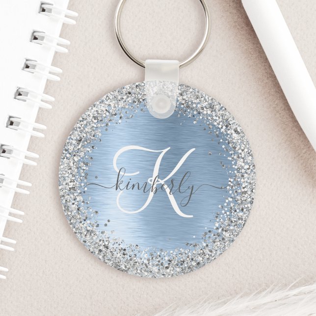 Llavero Nombre del monograma del Purpurina plateado Metali (This blue brushed metal glitter keychain is a chic and stylish way to personalize your keys)