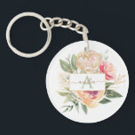 Llavero Nombre del Monograma Peony y Flores de Oro<br><div class="desc">Diseñado para coordinarse con nuestra colección de Monogramas Peony y Gold Bloom, este anillo de claves de personalizable combina flores lujosas rosas y de peonía dorada con follaje verde. Para una personalización más avanzada de este diseño, haga clic en el botón "PERSONALIZAR" de arriba. El Relieve metalizado de oro es...</div>