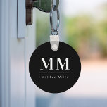Llavero Nombre minimalista de las iniciales en monograma b<br><div class="desc">Fondo negro y texto blanco. Personalice y agregue sus iniciales y nombre de monograma. Tanto para él como para ella.</div>