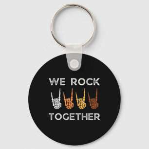 Llavero Nosotros Rockeamos Juntos Manos de Esqueleto Rock