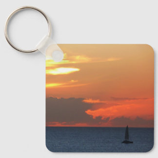 Llavero Nubes de atardecer y navegación marítima