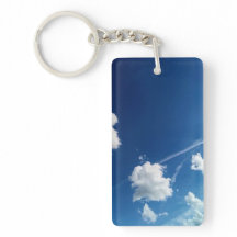 Nubes pequeñas, en la luz