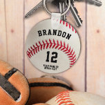 Llavero Número de nombre del jugador de béisbol personaliz<br><div class="desc">Crea un keychain personalizado para el jugador de béisbol, entrenador o aficionado al jugador que conozcas. Personalice con nombre, número jersey, nombre de equipo u otro texto personalizado. ASISTENCIA: Para obtener ayuda con la modificación o personalización del diseño, el cambio de color, el redimensionamiento, la transferencia del diseño a otro...</div>