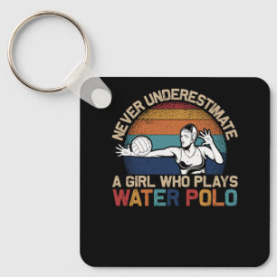 Llavero Nunca subestimes a Chica que juega al waterpolo at