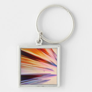 Llavero Objetos abstractos coloridos contra blanco