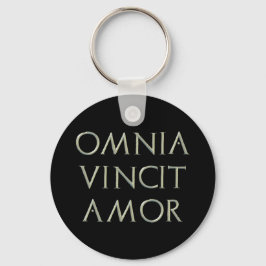 Llavero Omnia Vincit Amor Keychain