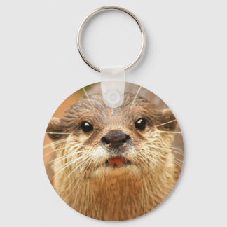 Llavero Otter asiático pequeño con césped