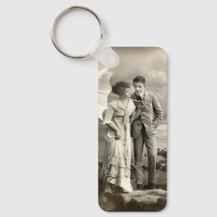 Llavero Pareja romántica vintage con parasol