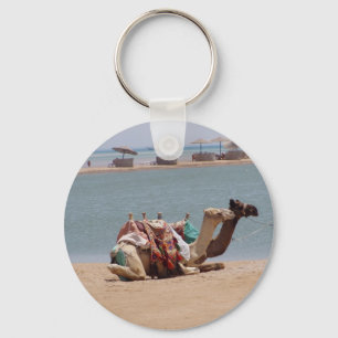 Llavero Pares de camellos tradicionales que se sientan en