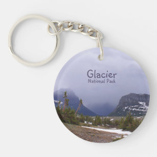 Llavero Parque nacional Glacier Nubes azules y árboles alp