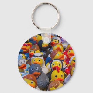 Llavero Patos De Plástico Amarillo Quirky Con Vestimenta