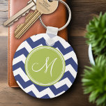 Llavero Patrón Chevron con monograma - Lime de la Marina<br><div class="desc">Un diseño colorido con un área para monogramas. Si necesita ajustar la ilustración o cambiar el tipo de letra,  puede hacer clic en el área personalizar. Esto le llevará a la herramienta de diseño donde puede hacer muchos cambios.</div>