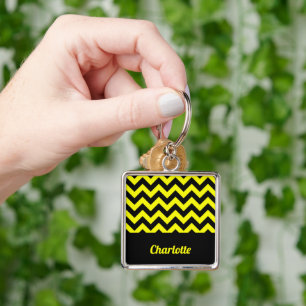 Llavero patrón de chevron amarillo y negro personalizable