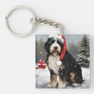 Llavero Perro Bernedoodle en Navidades de Nieve