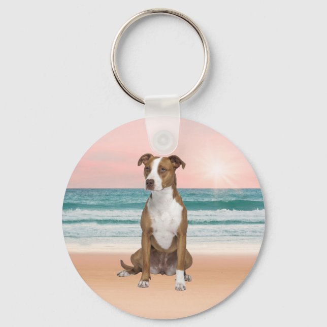 Llavero Perro de Pitbull lindo sentado en la playa con pue (Anverso)