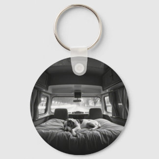 Llavero Perro en cama de RV