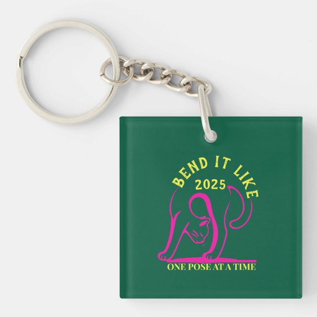 Llavero Personalizable "Bend it like 2025" Gato de yoga (Frente)