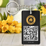 Llavero Personalizado Código QR Logo Texto Elegante Blanco<br><div class="desc">Cargue un logotipo y código QR, agregue texto y cree fácilmente su cadena de claves personalizada. Haga clic en PERSONALIZAR MÁS AÚN para cambiar el color de fondo o del texto. Puede TRANSFERIR este DISEÑO a otros productos de Zazzle y ajustarlo para que se ajuste a la mayoría de los...</div>