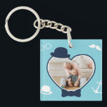 Llavero Personalizado del Día del Primer Padre Foto de Gua<br><div class="desc">Regalo personalizado del Día del Padre para que tu padre celebre el Día del Padre. Ya sea por un nuevo padre, padrastro, padre viejo y clásico o futuro, la función de texto personalizado te cubrirá. Puede cambiar el texto a su texto deseado y cargar su propia foto personalizado. Consigue algo...</div>