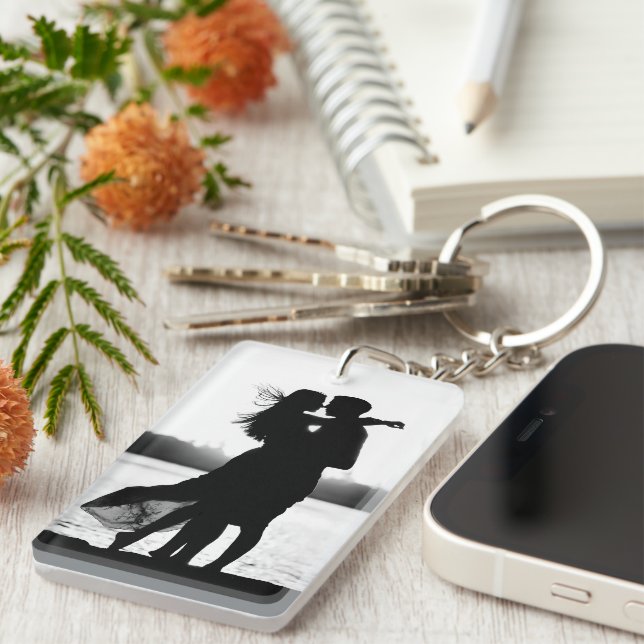 Llavero Personalizado Dos fotos lo hacen negro y blanco (Frente Derecha)