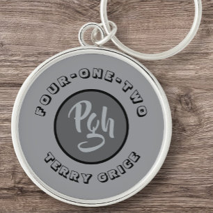 Llavero Pgh Sports Black Yinzer Four One Two Keychain