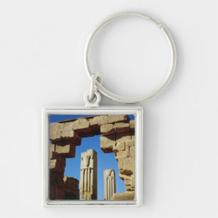 Llavero Pilares adornados con loto estilizado