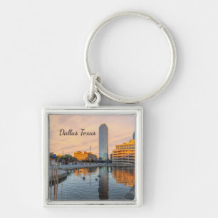 Llavero Pioneer Plaza Pond Morning Square Keychain