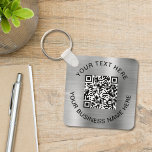 Llavero Plata promocional de código QR<br><div class="desc">Simple cadena de claves promocionales para su negocio u organización con un fondo metálico falso plateado. Agregue su código QR o logotipo y dos líneas de texto personalizado,  como el nombre de su empresa,  el lema,  gracias o deje en blanco.</div>