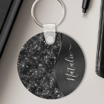 Llavero Purpurina negro metálico personalizado<br><div class="desc">Personalice fácilmente esta cadena de teclas con motivos purpurinas metalizado y glamorosos de color negro con su propio nombre personalizado.</div>