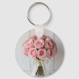 Llavero Ramo Romántico de Rosa Rosa con Encaje Perla