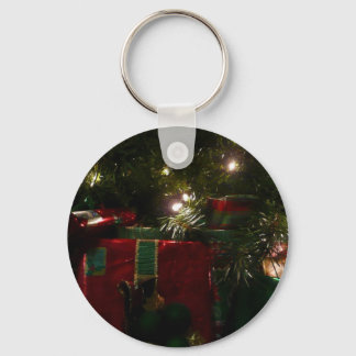 Llavero Regalos bajo el feriado de los Navidades de árbol
