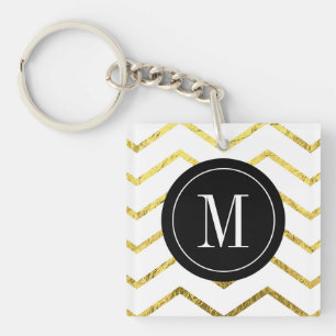 Llavero Relieve metalizado dorado monograma Chevron
