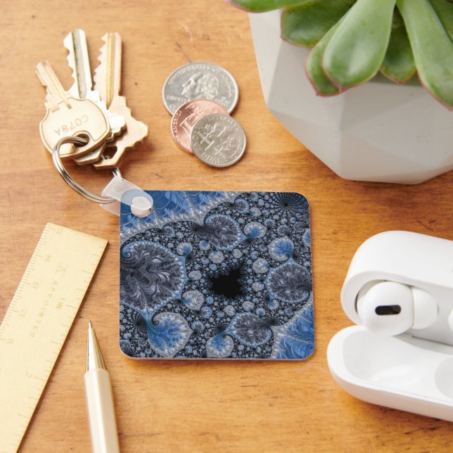 Llavero Resumen de fractal intrincado azul y negro (Escritorio )