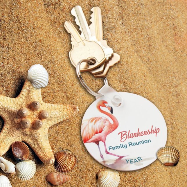 Llavero Reunión familiar Pastel Flamingo Anual Tropical (This fun flamingo keychain is ready for personalization as a keepsake from your family reunion.)