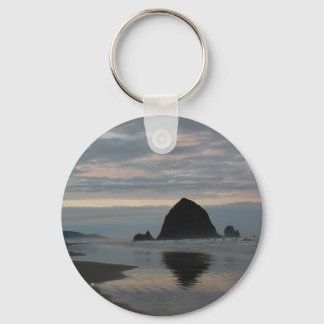 Llavero Rock Haystack en la playa de Cannon