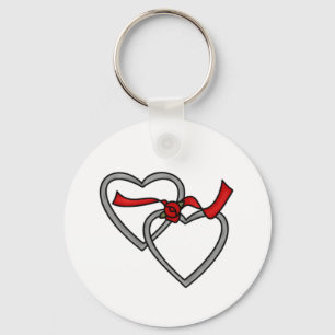 Llavero rojo de la cinta de los corazones de plata