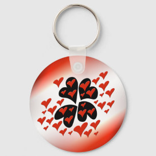 Llavero Rojo en los corazones negros