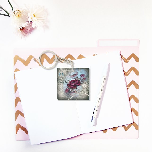 Llavero Rosa de Victoria Ephemera (Subido por el creador)