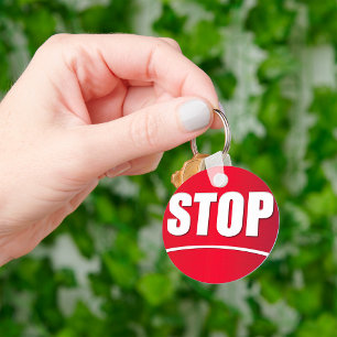 Llavero Rótulo rojo de parada negrita