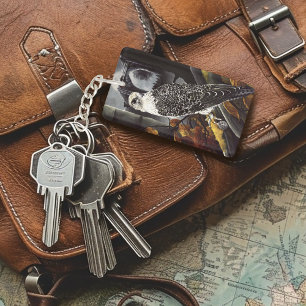 Llavero Ruinas iluminadas por la luna del halcón gótico de