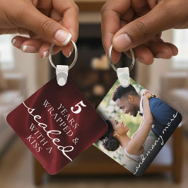 Llavero Sealed with a Kiss Red 5th Birthday Anniversary