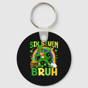 Llavero Seis Siete Bruh Día de San Patricio Leprechaun Dab