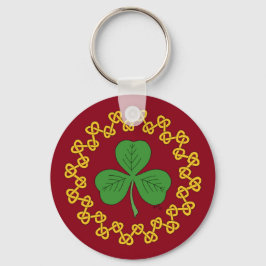Llavero Shamrock and Knotwork on Red