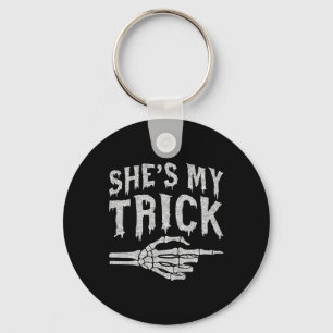Llavero Shes My Trick Skeleton Mateo Pareja Halloween C